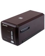 Plustek OpticFilm 8300i SE -filmiskanneri / diaskanneri
